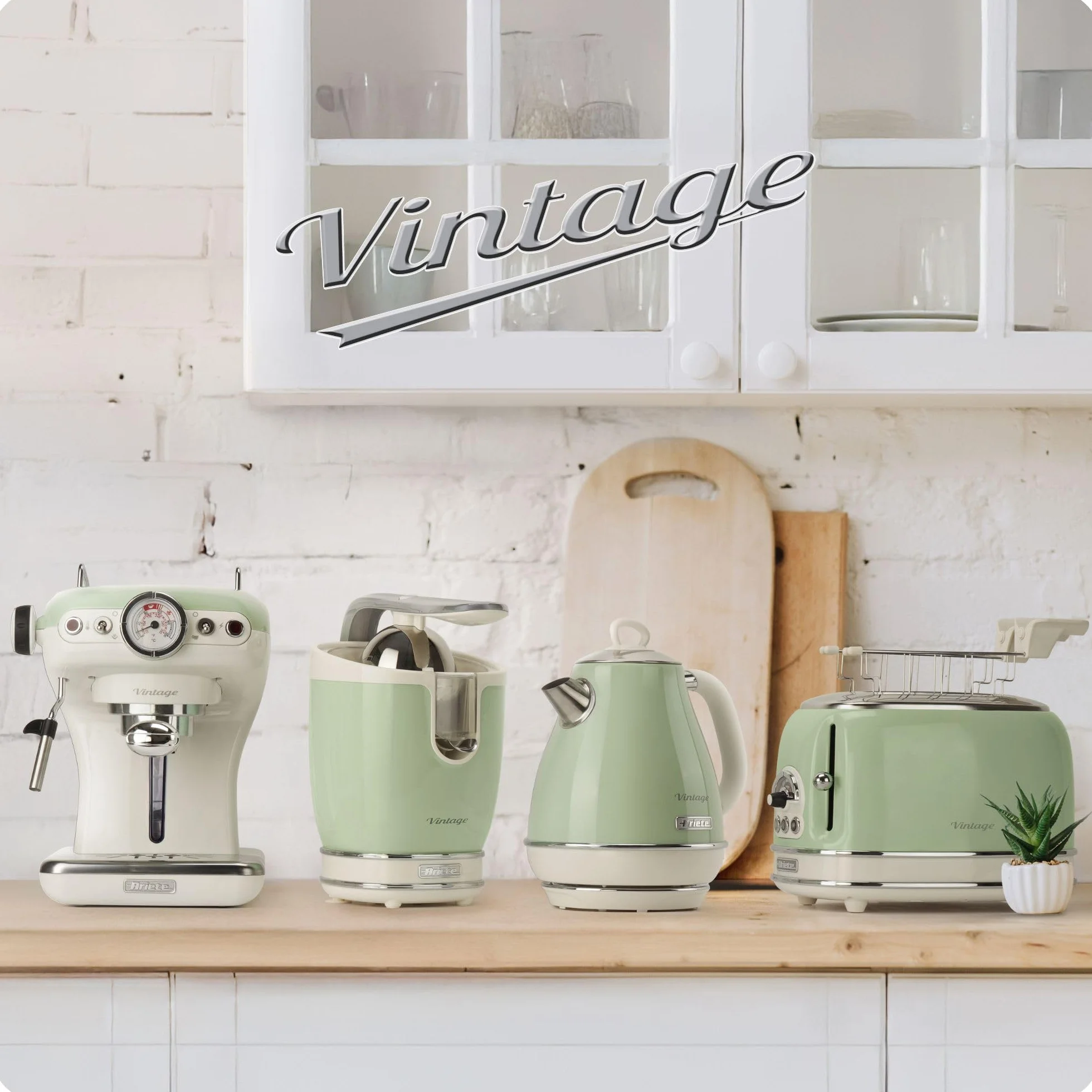 Ariete Cappuccinatore Vintage 2878, Montalatte Elettrico Stile Retrò Per Cappuccino E Cioccolata Calda, Montalatte Elettrico Cappuccino In 2 Minuti, Capacità 250ml, Potenza 500 W, Verde