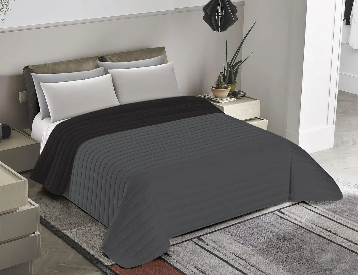 Banzaii Copriletto Una Piazza e Mezza 220x260 cm Primaverile, Trapuntino Matrimoniale Trapuntato Leggero, Trapunta Estiva Bicolore Reversibile Made in Italy - Grigio Scuro/Nero