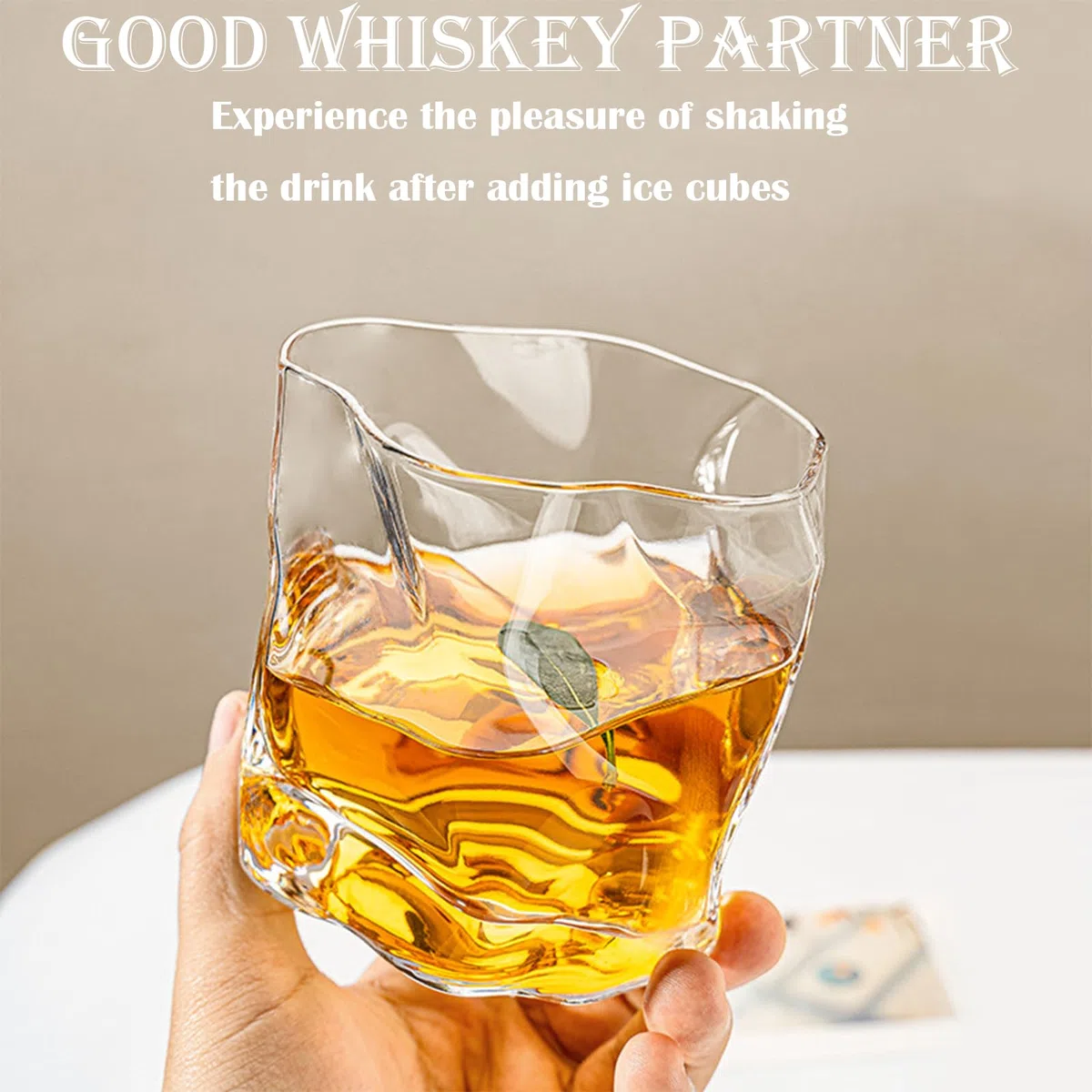 6 Pezzi Inclinate Bicchiere da Whisky Moda, Bicchieri Amaro, Bicchiere di Cristallo Senza Piombo, Tazza di Whisky di Cristallo Irregolare, Trasparente, per Casa, Bar, Ristorante, Albergo(200ml)