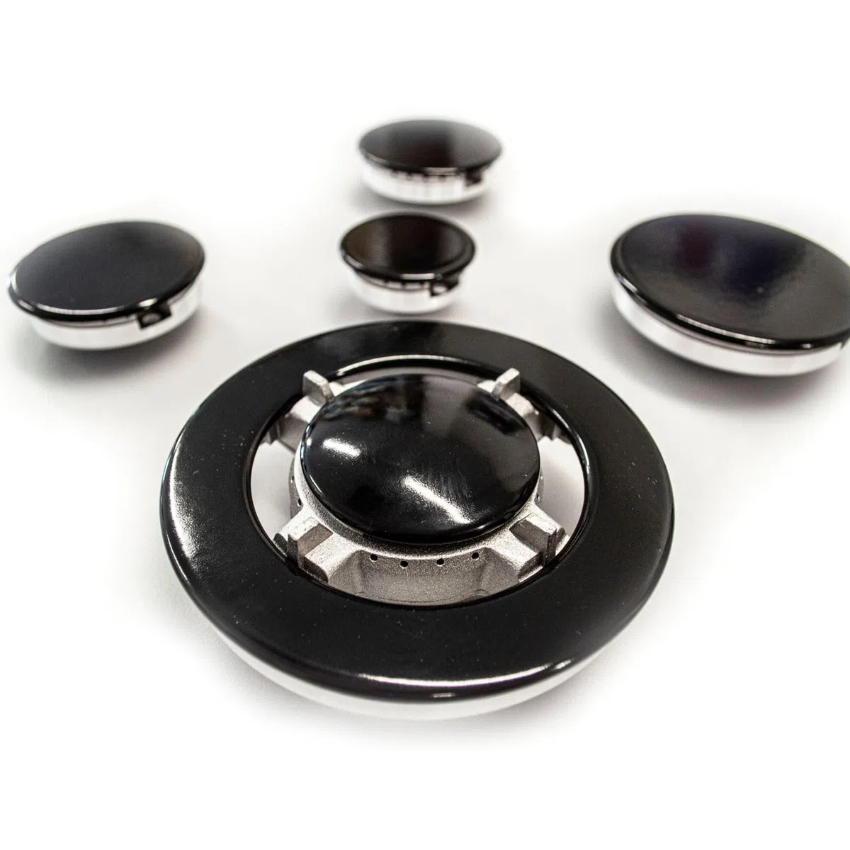 Kit 5 bruciatori adattabile a piano cottura compatibile con Ariston - Nardi - Franke completo di piattelli spartifiamma di cui una tripla corona