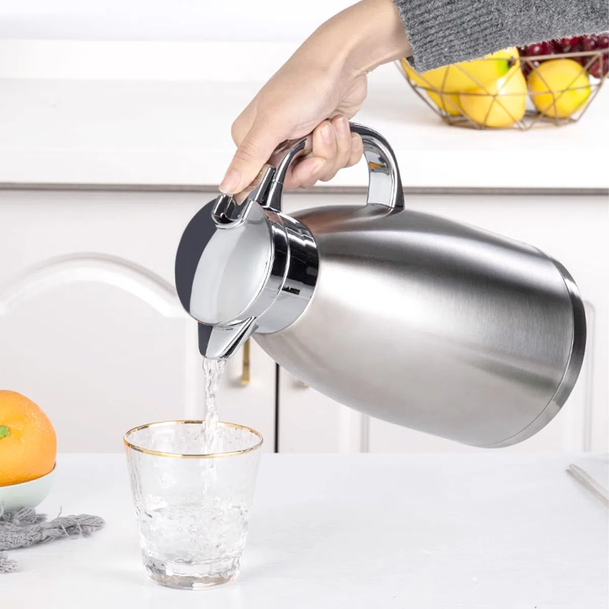 Luvan Caraffa Termica da 1.8 Litri, in Acciaio Inox 18/10 brocca/Thermos a Doppia Parete, isolata sotto Vuoto, con Coperchio a Pressione,conservazione a Freddo o Caldo per più di 24