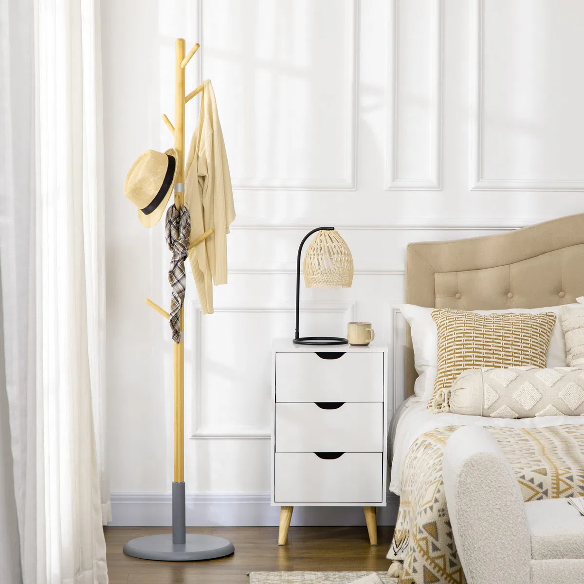 HOMCOM Albero Appendiabiti a 8 Ganci con Base Rotonda, Appendiabiti da Terra in Bambù, Legno e Metallo, Ø37.8x175.6 cm, Color Legno e Grigio