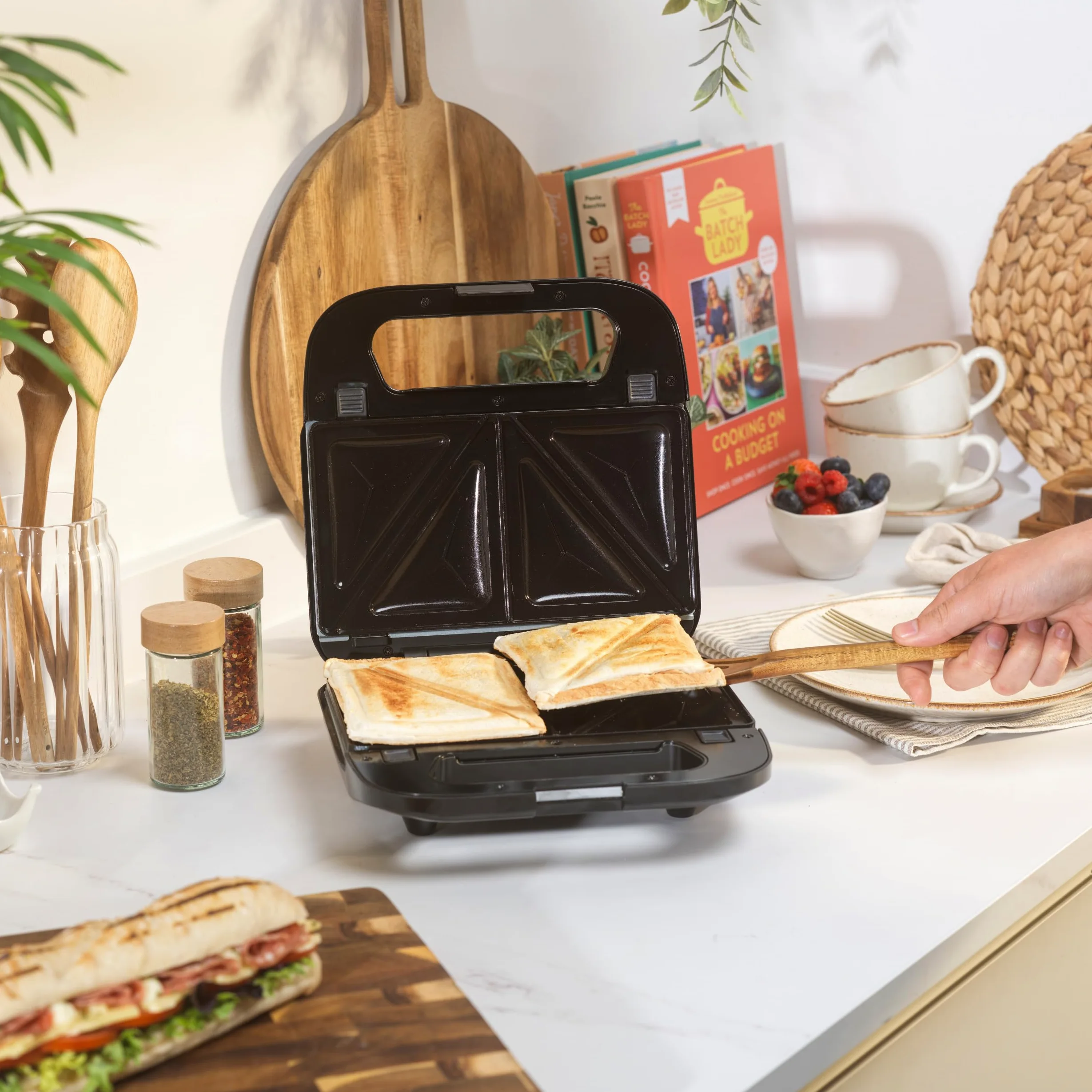 Salter 3-in-1 Snack Maker - Toast, Waffle, Panini, Piastre Antiaderenti Amovibili Senza PFAS, Controllo Automatico della Temperatura, Spie di Alimentazione/Pronto, 750 W