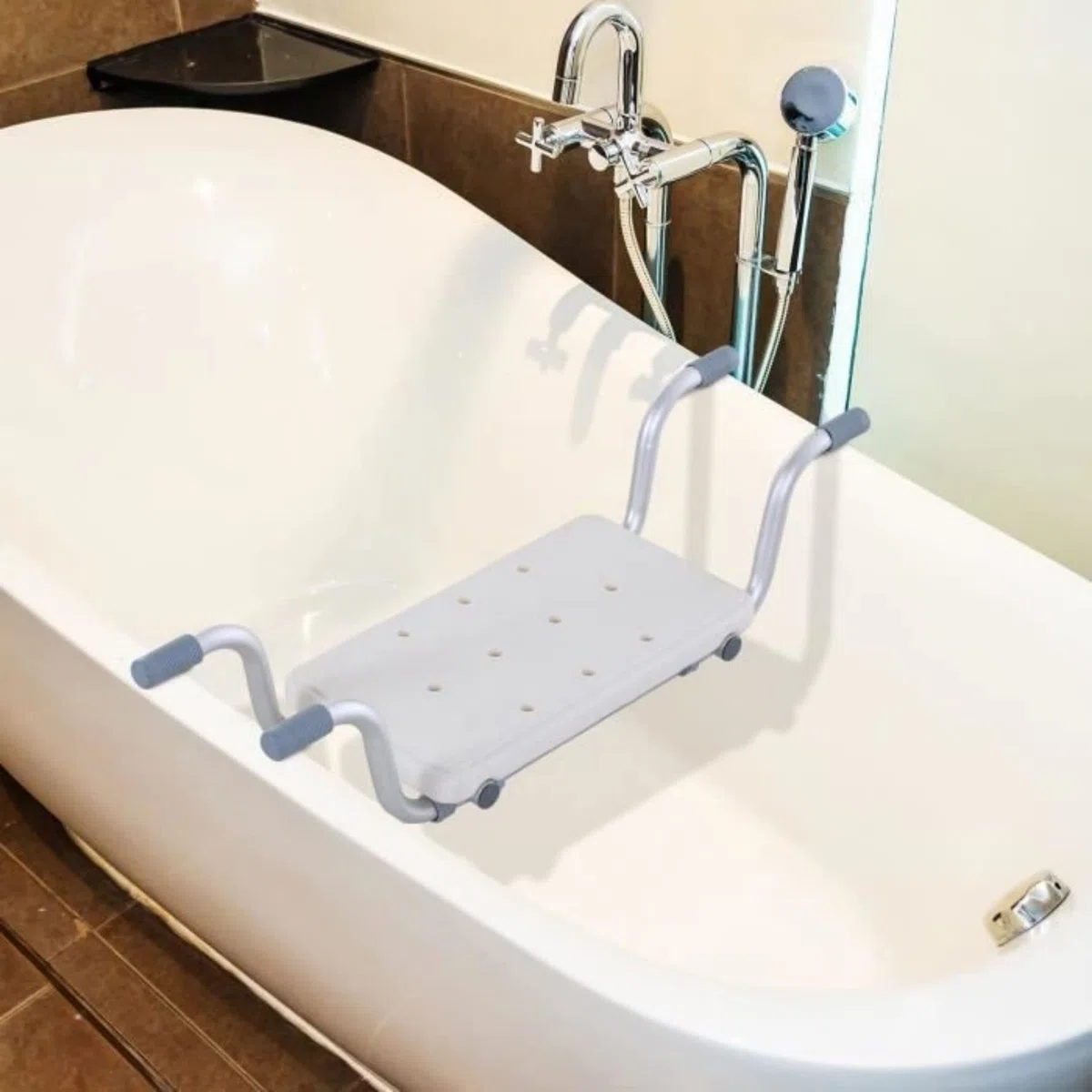 Sedile per Vasca in Lega di Alluminio e Plastica, Sgabello per Vasca da Bagno Larghezza Regolabile 73-83*22*18cm , Max. Carico 150kg