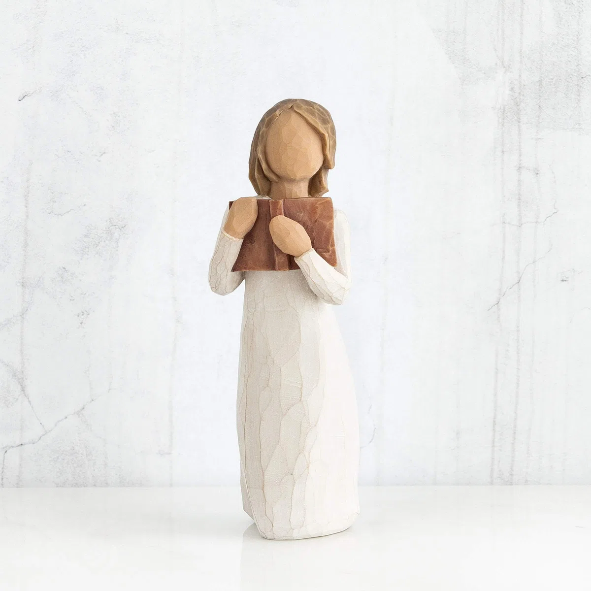 Willow Tree L'Amore per l'Apprendimento Resina, Design di Susan Lordi, 13.5 cm