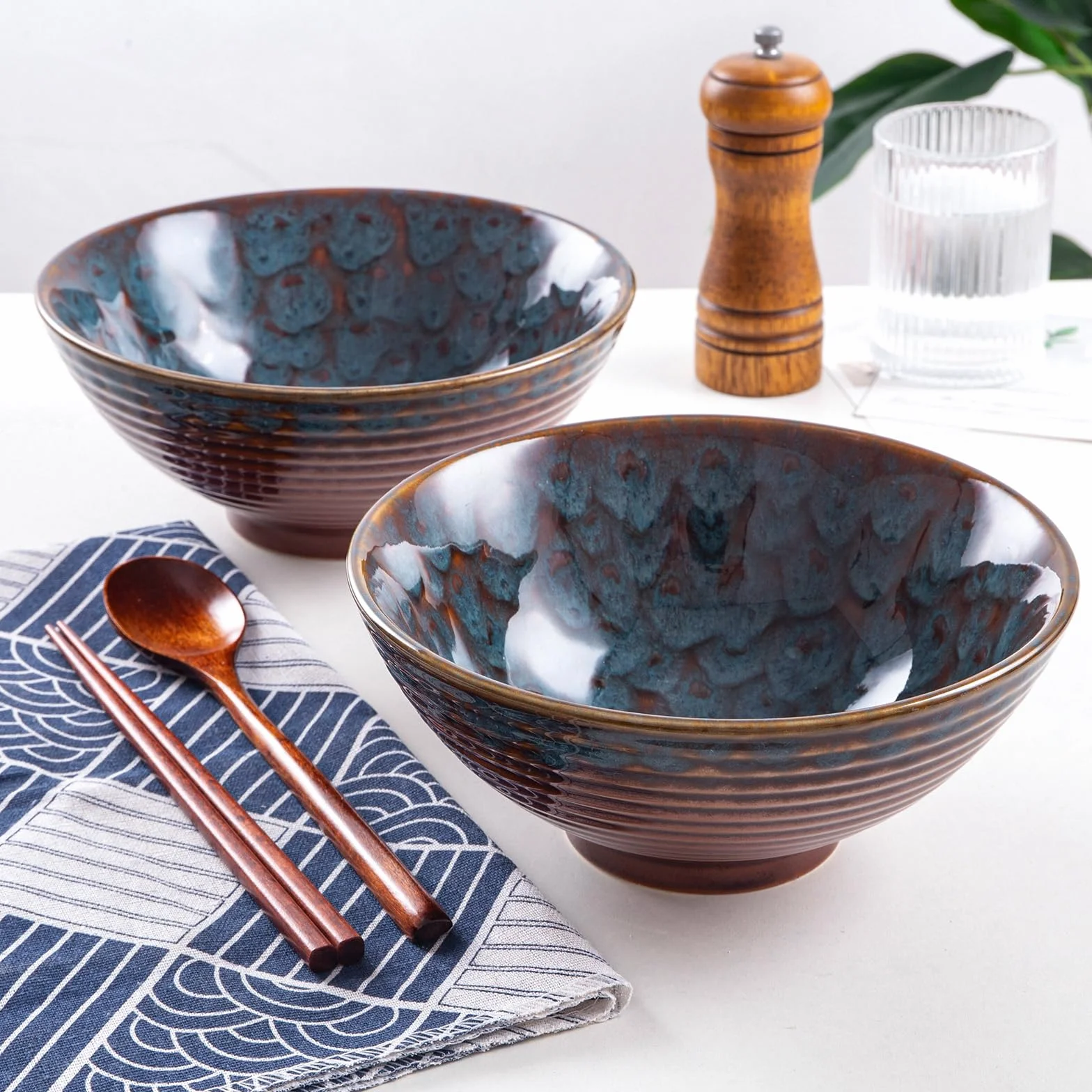 Set di 2 Ciotole Ramen Bowl Giapponesi in Ceramica per Ramen, Da 1200 ml, Con Cucchiai e Bacchette, Coda Di Pavone