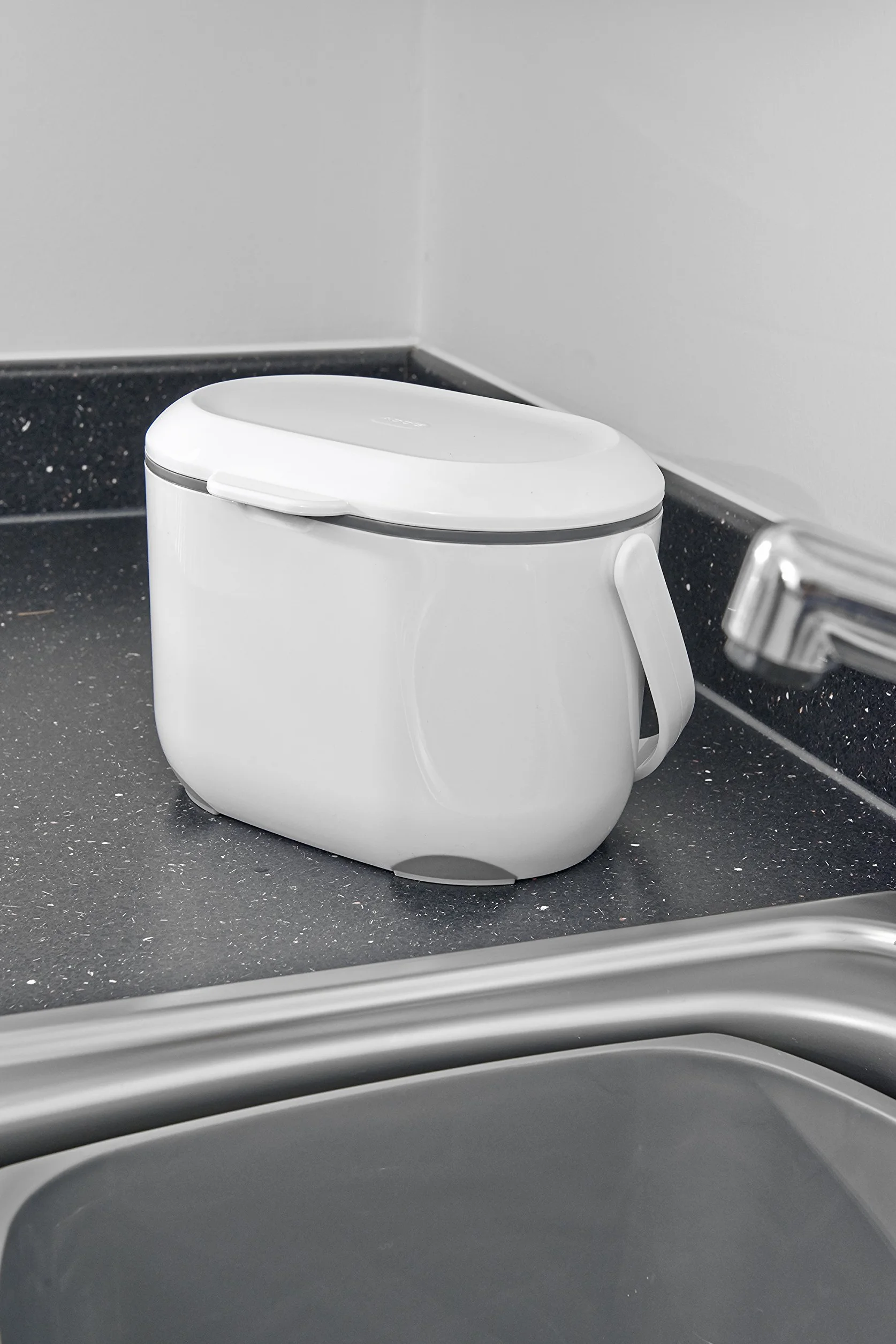 Addis - Contenitore da Cucina per Compost, 2,5 l, Colore: Bianco/Grigio