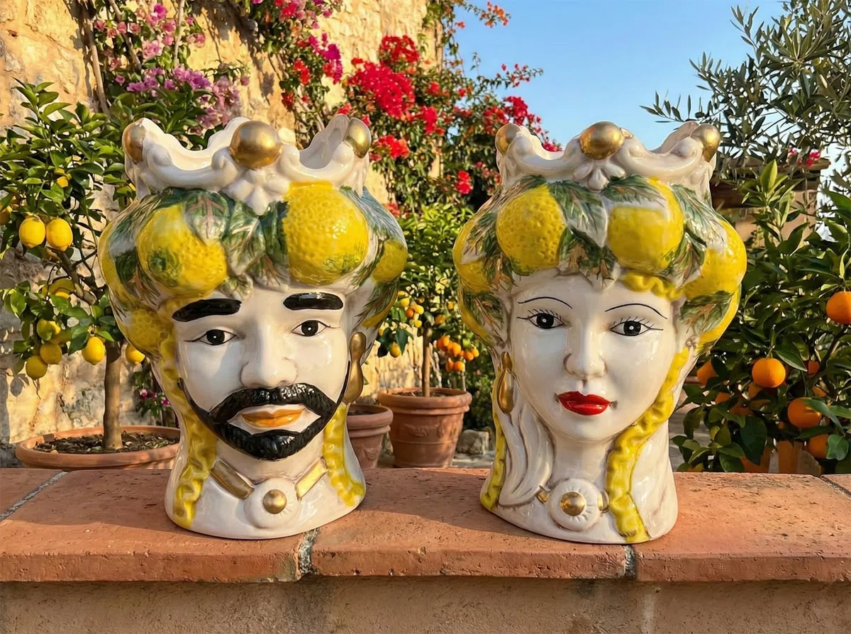 Coppia teste di moro regina e re in ceramica decorata stile siciliano vasi moderni gic (LIMONI, 14 X 13 X 18 CM)