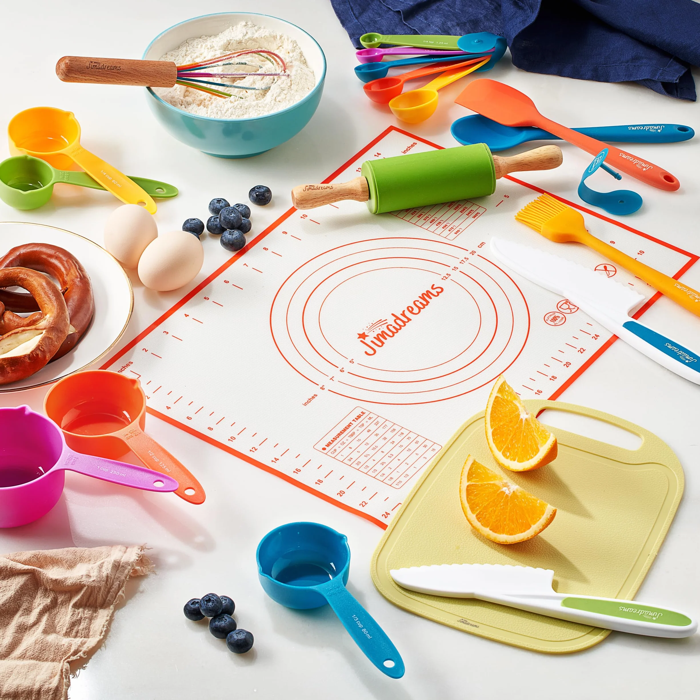 Set Cucina Bambini Montessori - Utensili Veri e Sicuri, Coltelli Antitaglio per Cucinare - Kit Pasticceria con Attrezzi e Coltello, Gioco Educativo, Regalo Bambina e Bambino 3 Anni