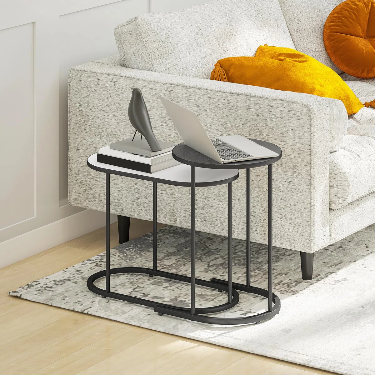 HOMCOM Set di 2 Tavolini da Salotto Impilabili, Tavolini Bassi con Telaio in Metallo per Soggiorno, Camera da Letto e Ufficio, Grigio e Bianco