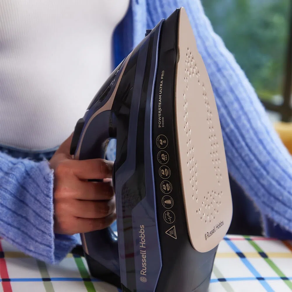 Russell Hobbs Ferro da Stiro a Vapore Powersteam Ultra Pro 3100W con Piastra in Ceramica al Quarzo, Serbatoio 350ml, Colpo Vapore 210g, Autopulente, Anti-calcare e Anti-goccia 28630-56