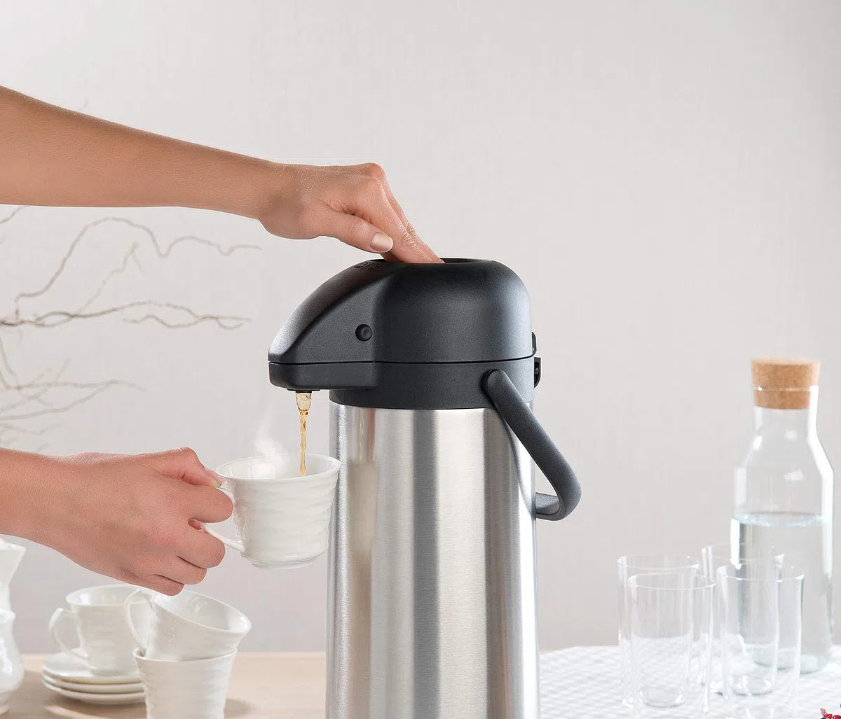 Rosenstein & Söhne Caraffe per bevande calde - canna di pompaggio 3 litri: Doppia parete Bollitore a vuoto, Sistema di pompaggio, acciaio inossidabile, 3 litri (distributore caffè 3)