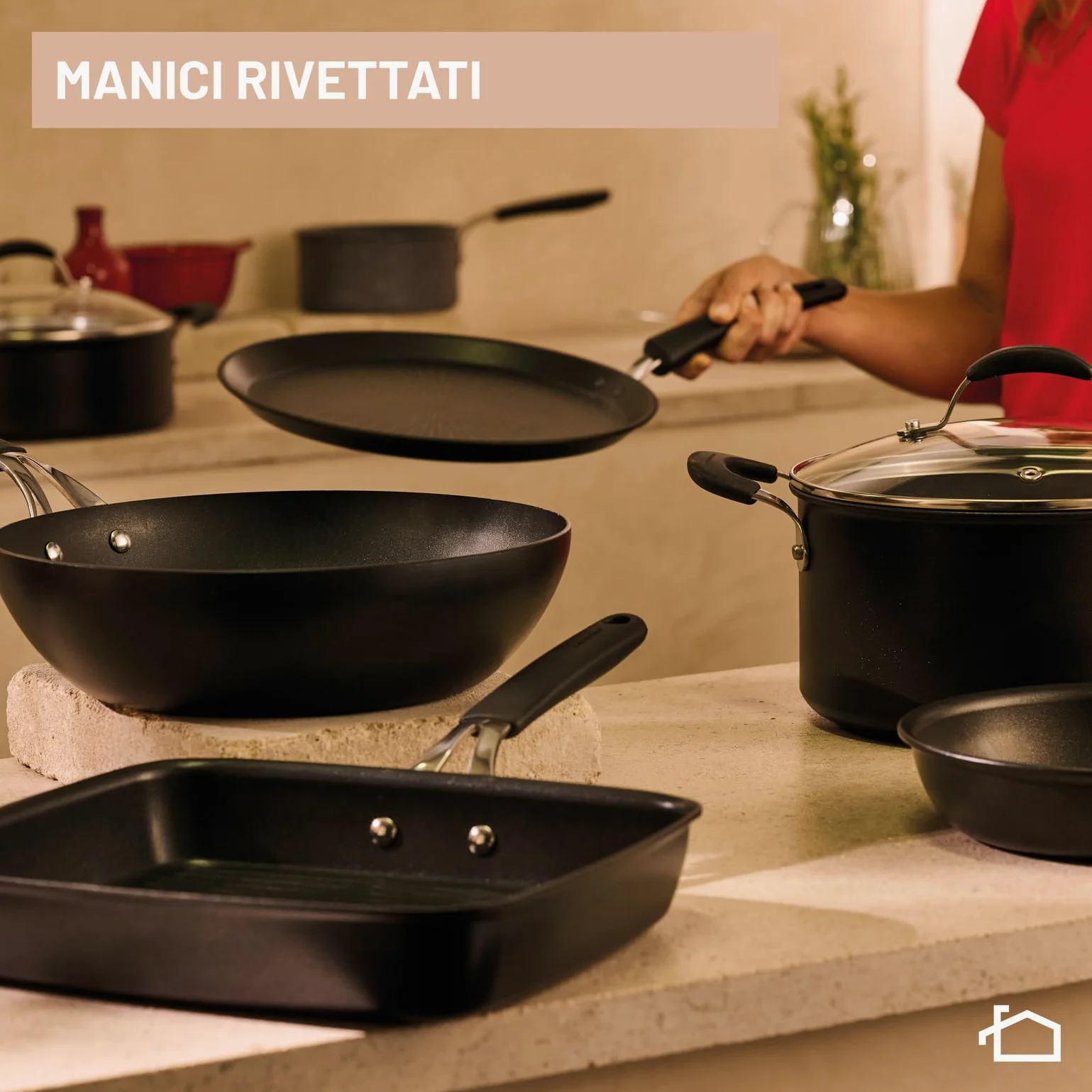 Lagostina Tempra, Casseruola Fonda a Manico Lungo 16 cm, Rivestimento Titanium Antiaderente Antigraffio e Fondo in Acciaio Inox, Manico Rivettato, per Tutte le Fonti di Calore Inclusa Induzione