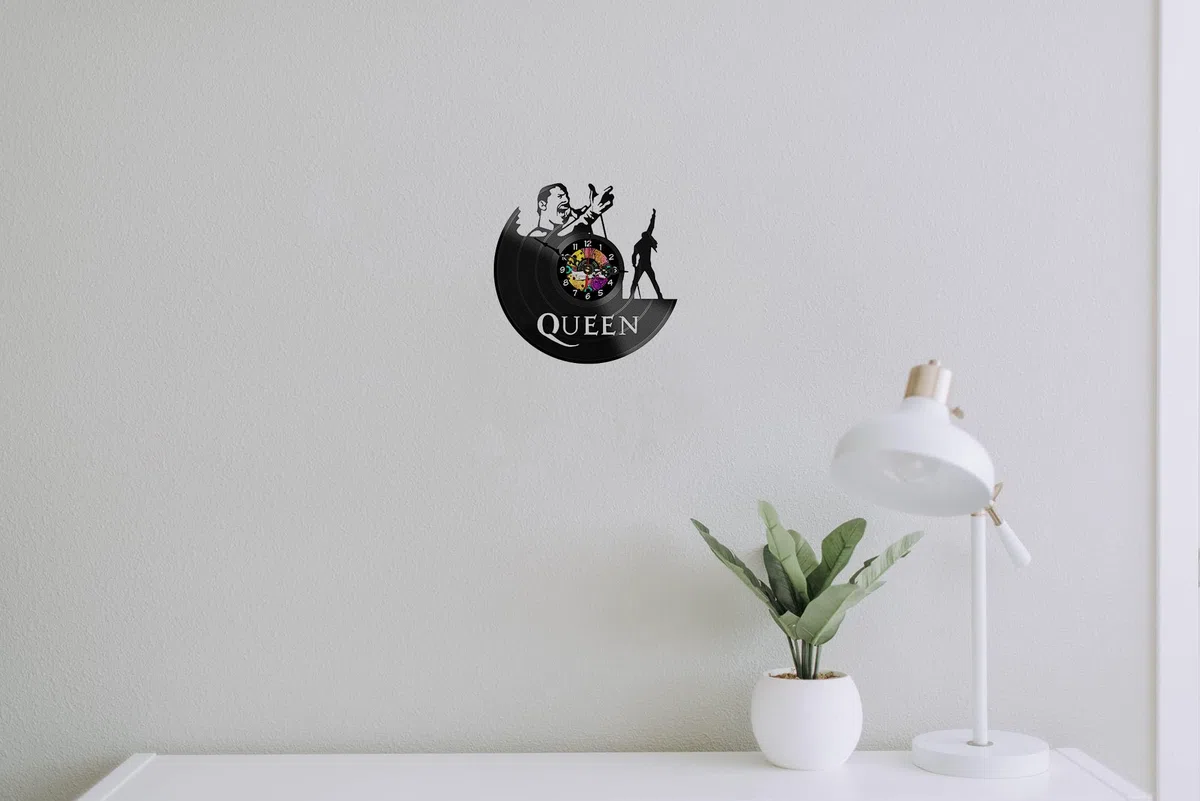 Orologio da Parete in Vinile musica - Design queen (2.0) - Decorazione Murale per Casa, Cameretta o Ufficio - Idea regalo fan musica Rock - Catoju