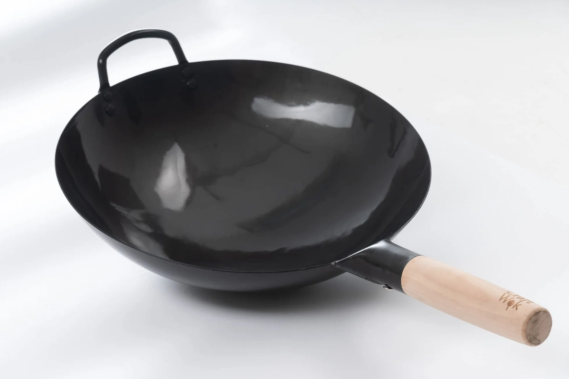 Craft Wok Black13 wok a mano pre-stagionali Pow di acciaio carbone martellato con manico in legno e acciaio (13 pollici, fondo rotondo)
