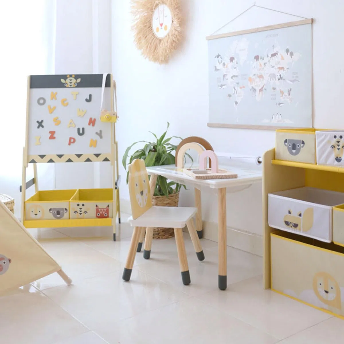 Beeloom - Libreria SWEET SAFER in legno per bambini, 6 cassetti per giocattoli e libri, colore giallo, arredo sicuro e funzionale, ideale per stanza dei bambini