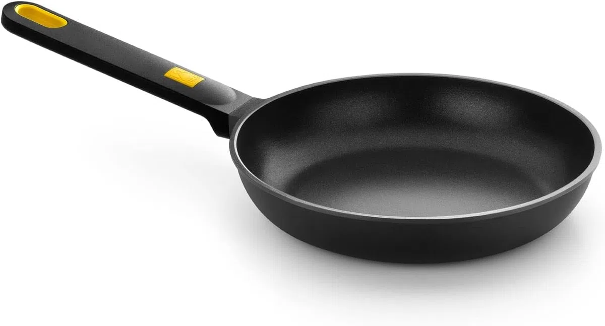 BRA Daily Pro - Padella antiaderente in alluminio, 30 cm, per piano cottura a induzione e tutte le altre fonti di calore, 100% alluminio riciclato, grande padella a induzione.