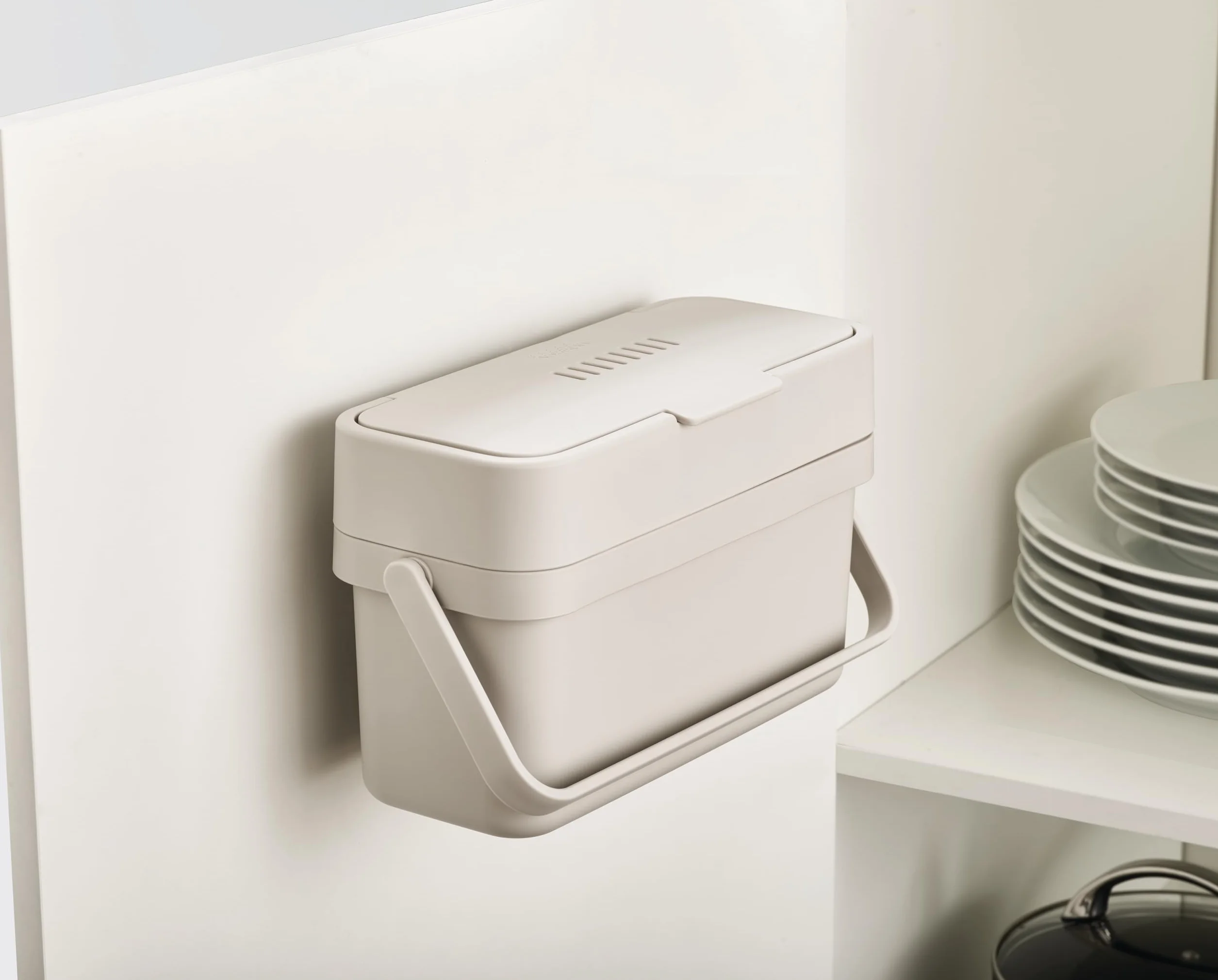 Joseph Joseph Compo 4 Contenitore Compost per Rifiuti Alimentari Facile da Pulire e con Ventilazione, 4 Lt