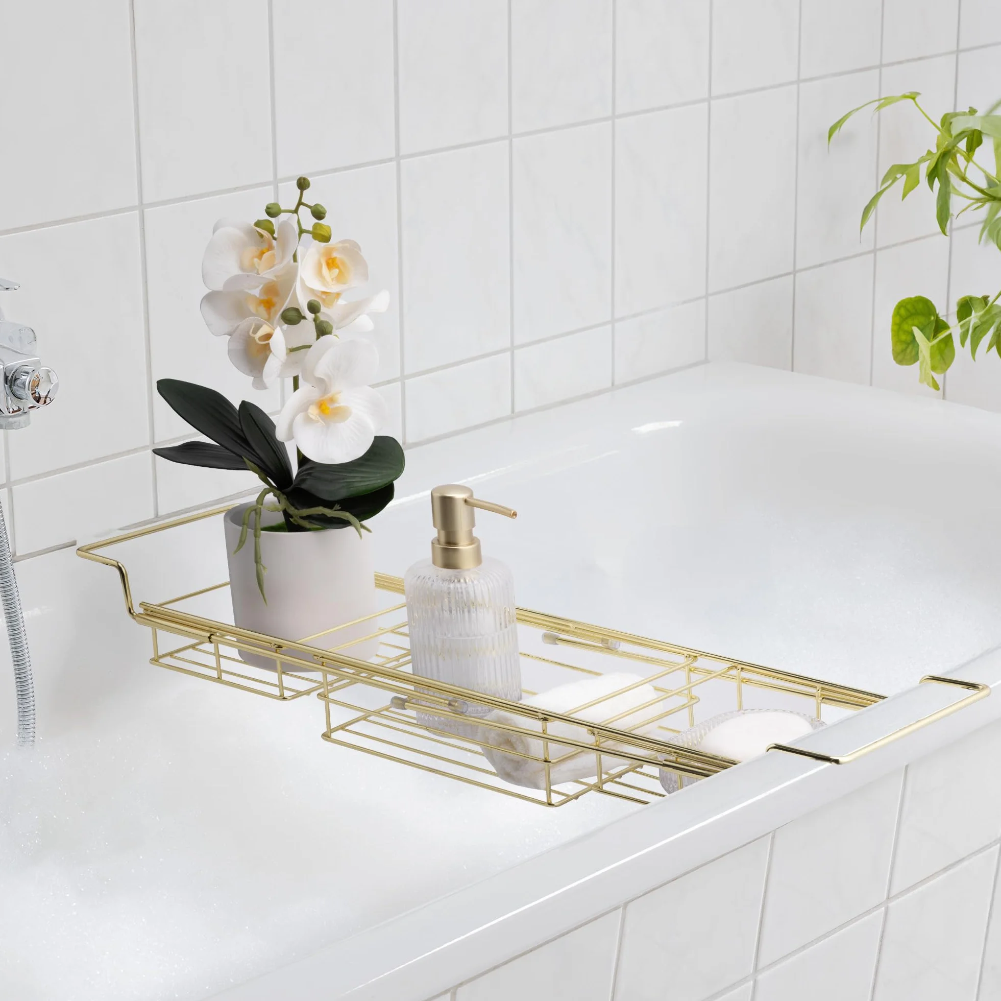 Navaris Mensola da Vasca - Vassoio Porta Oggetti Vasca da Bagno - Portaoggetti Metallico Allungabile 63-103 cm per Accessori Bagno - Resistente in Ferro Color Oro