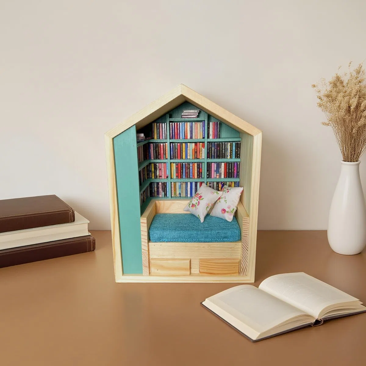 Libreria per l'Ansia, Scaffale per Allontanare l'Ansia, Mini Libreria con 200 Mini Libri, Antistress, Miniatura in Legno di Libreria, Ornamento per Libreria (1, Forma di Casa)