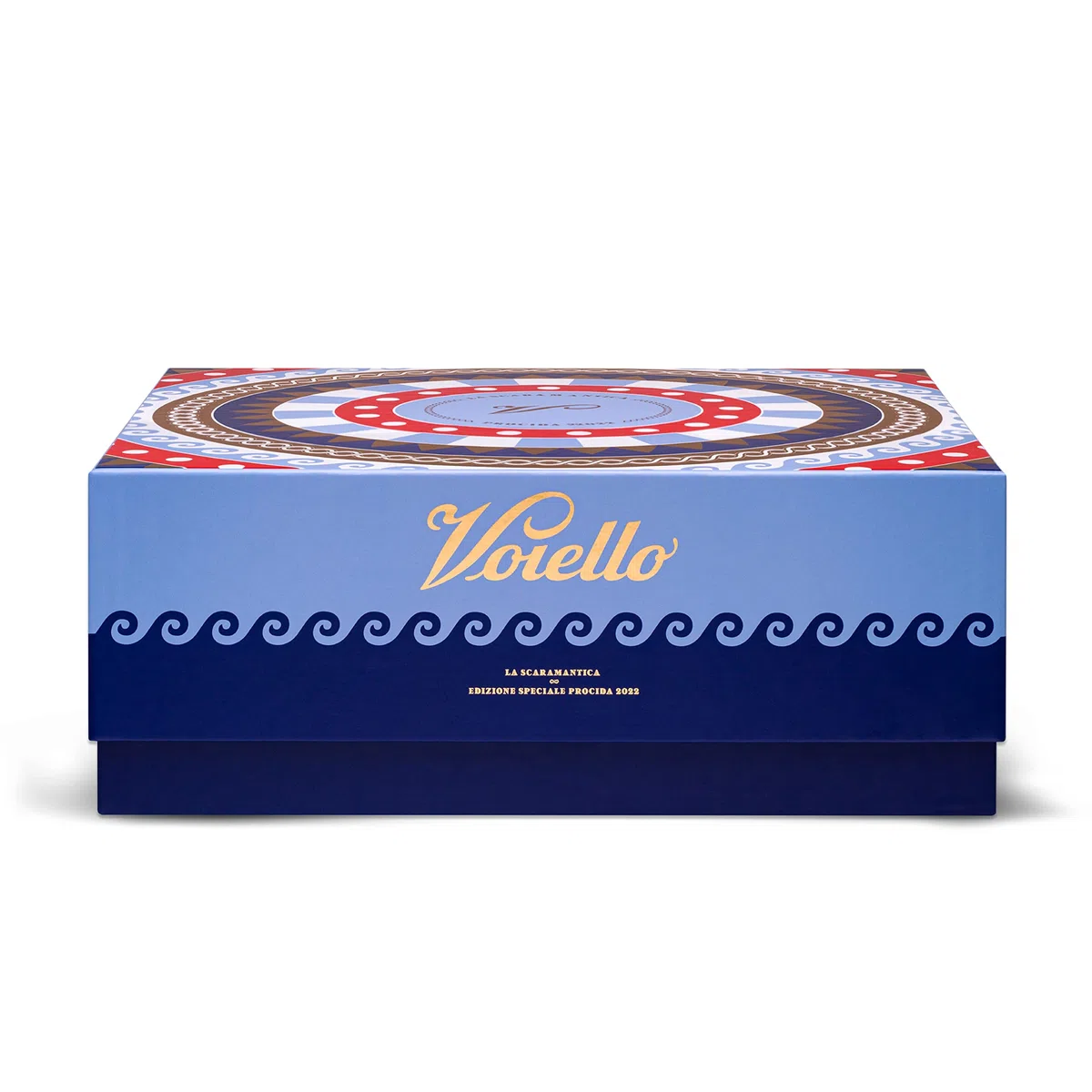 Voiello La Scaramantica Gift Box, Idea Regalo con 2 Pack di Pasta La Gran Penna Ruvida, 1 Piatto da Portata, 4 Sottopiatti, 4 Sottobicchieri, 4 Segnaposti, Edizione Limitata Dedicata a Procida