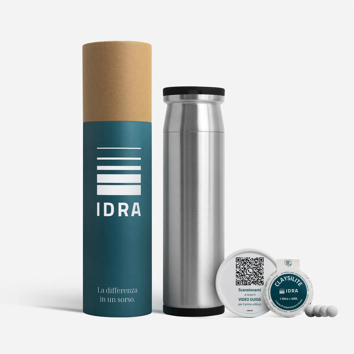IDRA Water, IDRA Living Caraffa Filtrante Acqua in Acciaio Inox (1.2 L), Incluso 1 Filtro Claysilite, Riduce Cloro, Calcare, PFOS e Metalli (>0.2 µm), Filtraggio a Pressione, Made in Italy