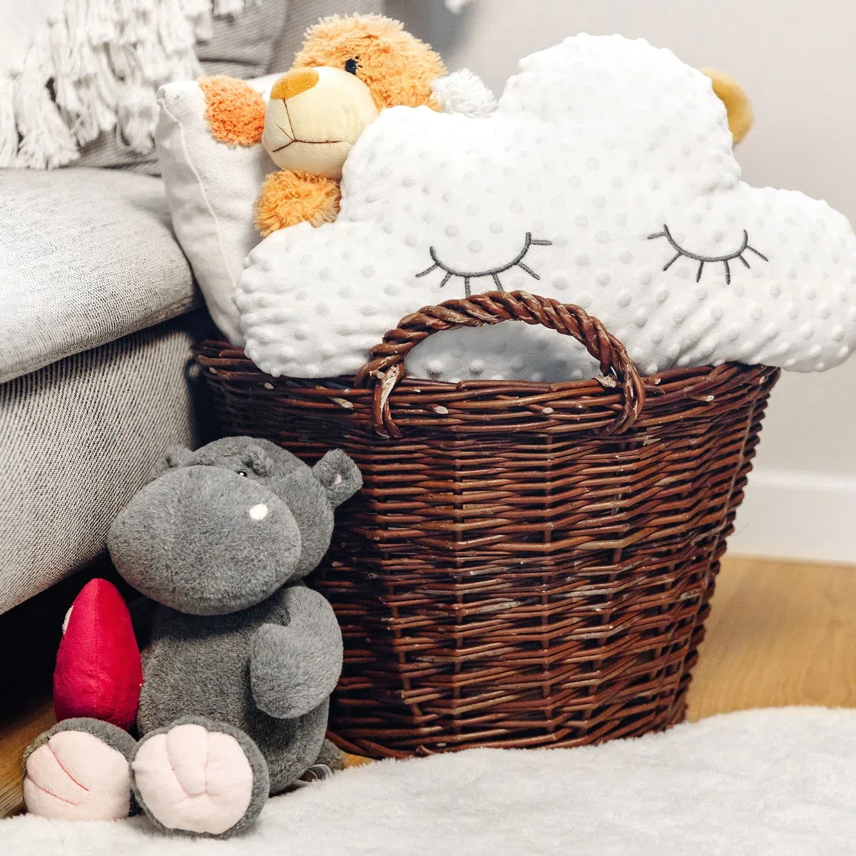 Creative Home Cesto in Vimini con Manici, Cesta Portalegna da Interno | Ø 45/30 cm – H 37 cm | Intrecciato a Mano | Salice Naturale | Cesto Multiuso per Legna, Frutta, Arredo Casa e Decorazione