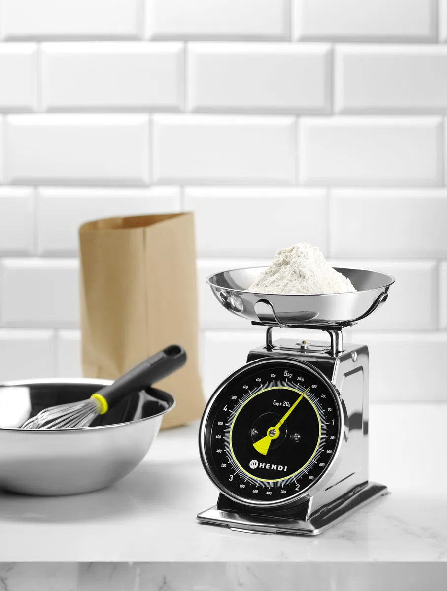 HENDI Bilancia da cucina meccanica – Quadrante analogico – Capacità 5kg, Gradazione 20g – 207x231x(H)254mm – Acciaio inox