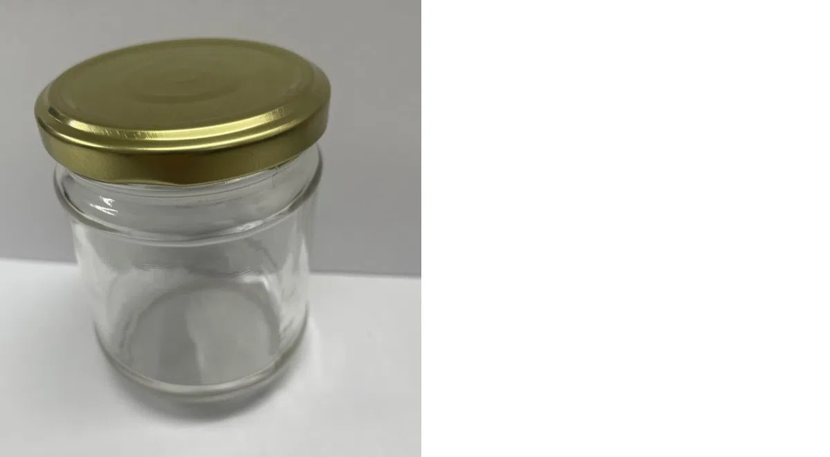 Rubin Set da 60 vasetti in Vetro da 212ml con Tappi Colore Oro