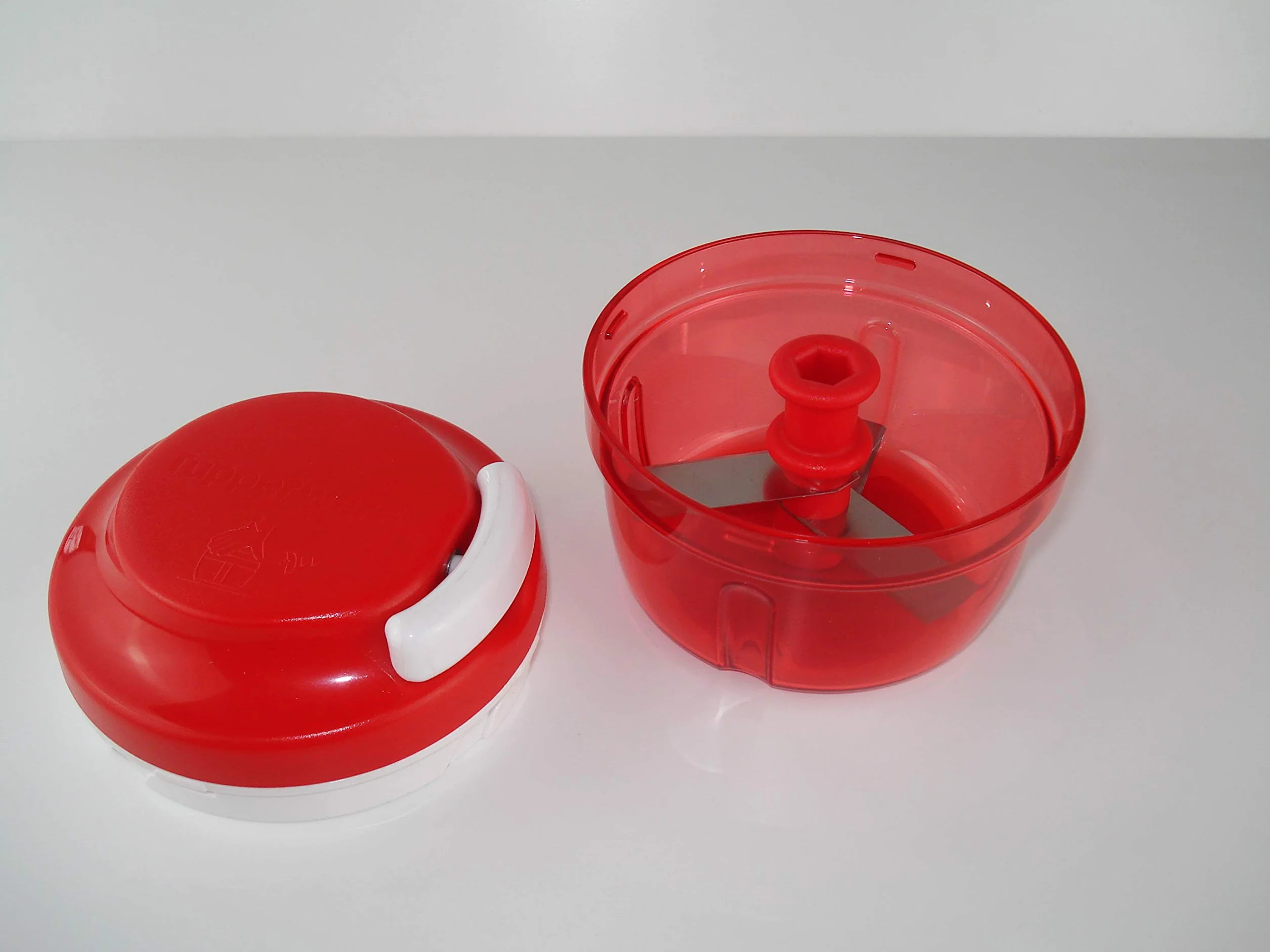 Tupperware Tagliacipolle Turbo Chef Affettatrice di Frutta e Cipolla, Rosso, Plastica