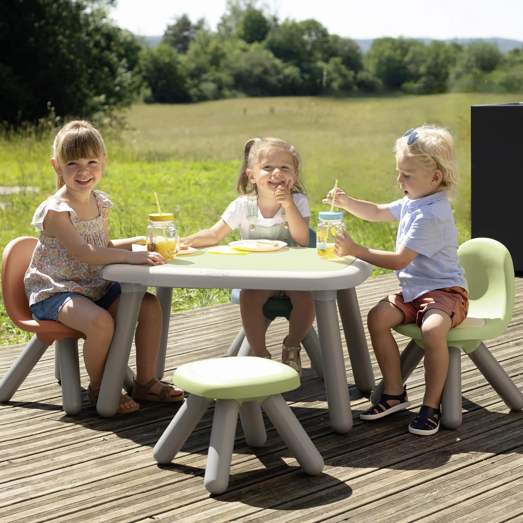 Smoby - Tavolo Life Kid, plastica riciclata, per bambini dai 18 mesi, colore biancoe verde, 7600880408