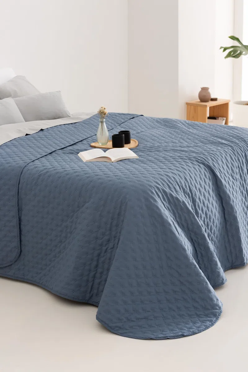 Todocama – Copriletto trapuntato sottile con motivo a stella per primavera, estate, autunno e inverno. 100% microfibra extra morbida. Copre letto multiuso. Letto da 140/150/160-250x260 cm, blu grigio
