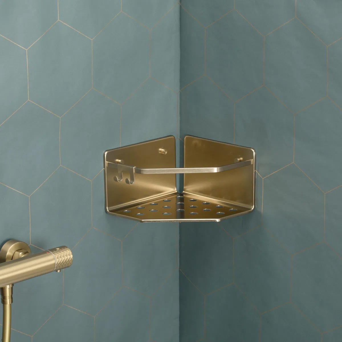 TATAY Mensola Bagno Senza Foratura Mensola Doccia Angolare in Alluminio | Include Viti e Sistema di Fissaggio Quick Fix | Resistente all’Umidità | Moderno | 20 x 12 x 20 cm – Modello Serenity – Oro