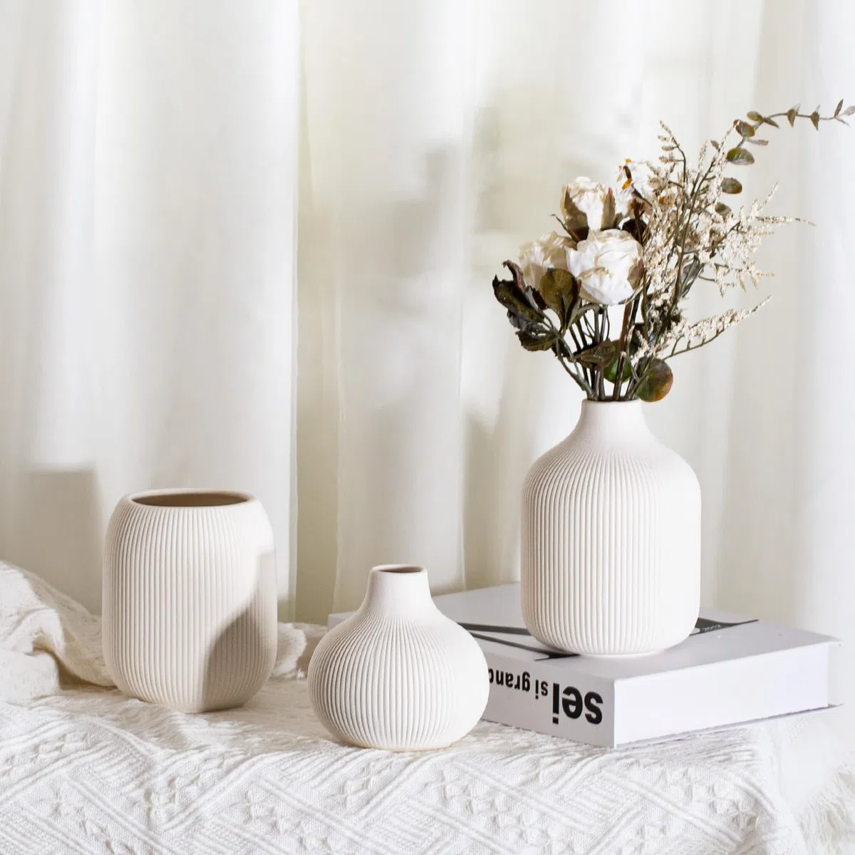 Dnnnii Set di 3 vasi moderni in ceramica bianca di Rib Texture, perfetti per decorazioni per la casa neutre e di transizione, collezione di vasi decorativi minimalisti, piccoli vasi in ceramica per un