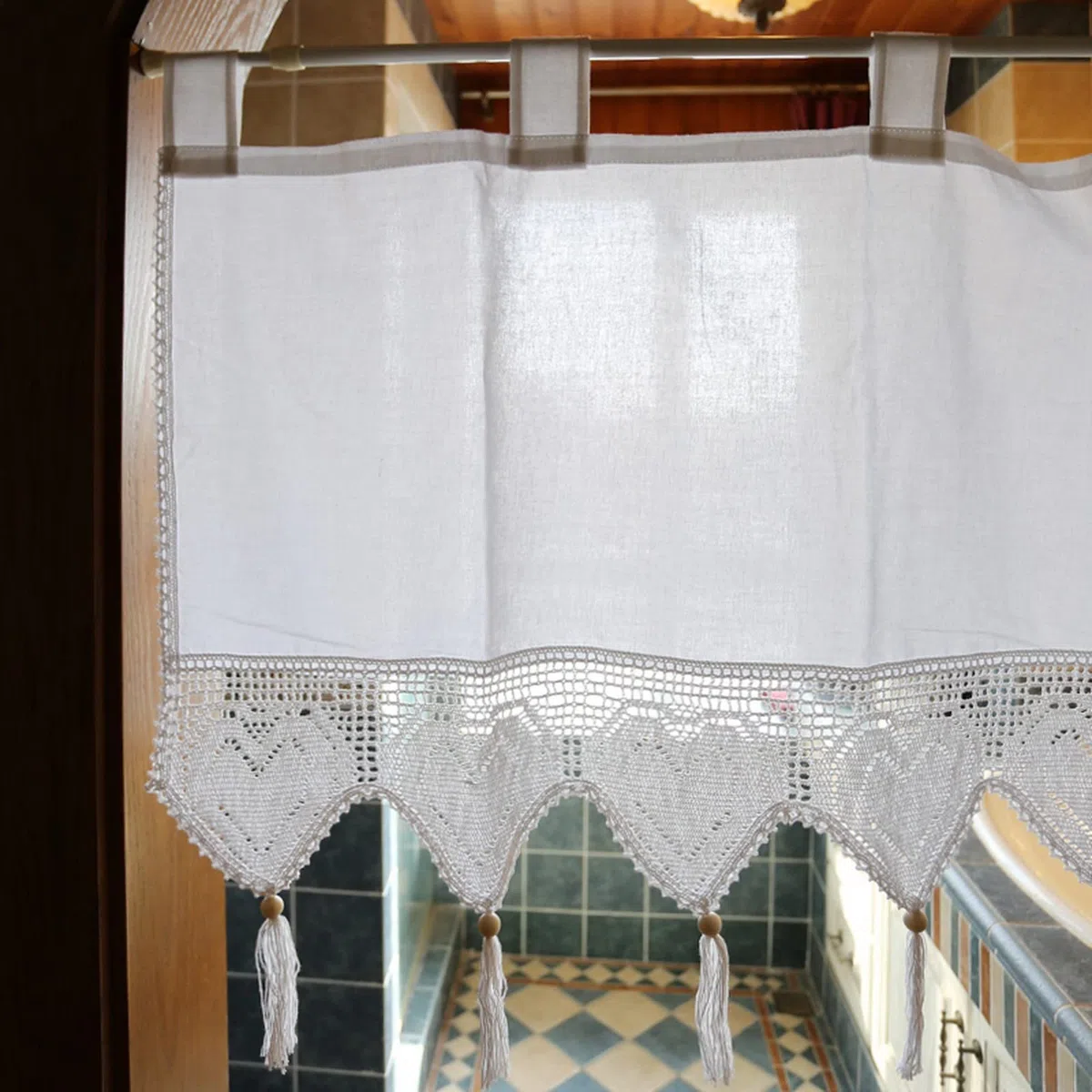 A.Monamour Tenda Corta per Finestra Piccola Con Nappe All'Uncinetto a Forma Di Cuore - Cotone Bianco Semitrasparente per Cucina, Bistrot, Caffè - Mezza Mantovana a Vetro