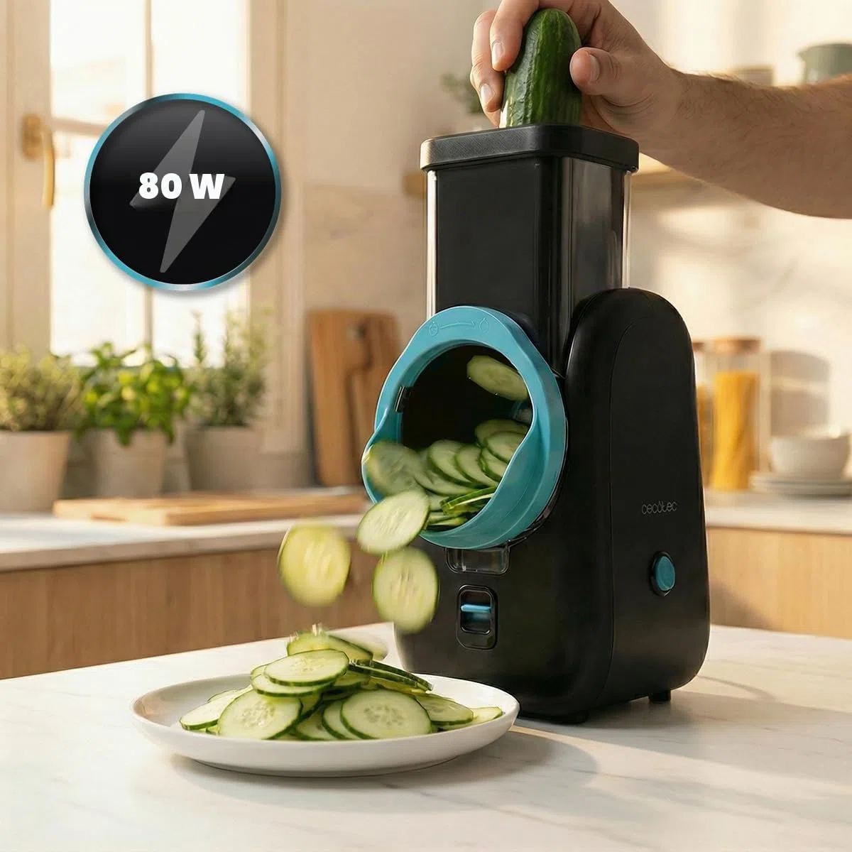 Cecotec Tagliaverdure Cubetti Elettrico Salad Maker Total Blade Full Black.Robot Cucina, 4 Cilindri Intercambiabili, Taglia, Grattugia, Affetta, Smontabile, Compatto, Insalate Fresche in Pochi Secondi