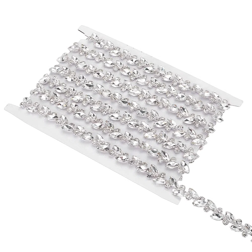 FINGERINSPIRE 3m Catena di Strass con Retro in Ferro Larghezza 14.5mm Maglie in Cristallo Trasparente con Strass Catene per Gioielli con Cristalli Occhio di Cavallo per Abbellimenti di Abiti da Sposa