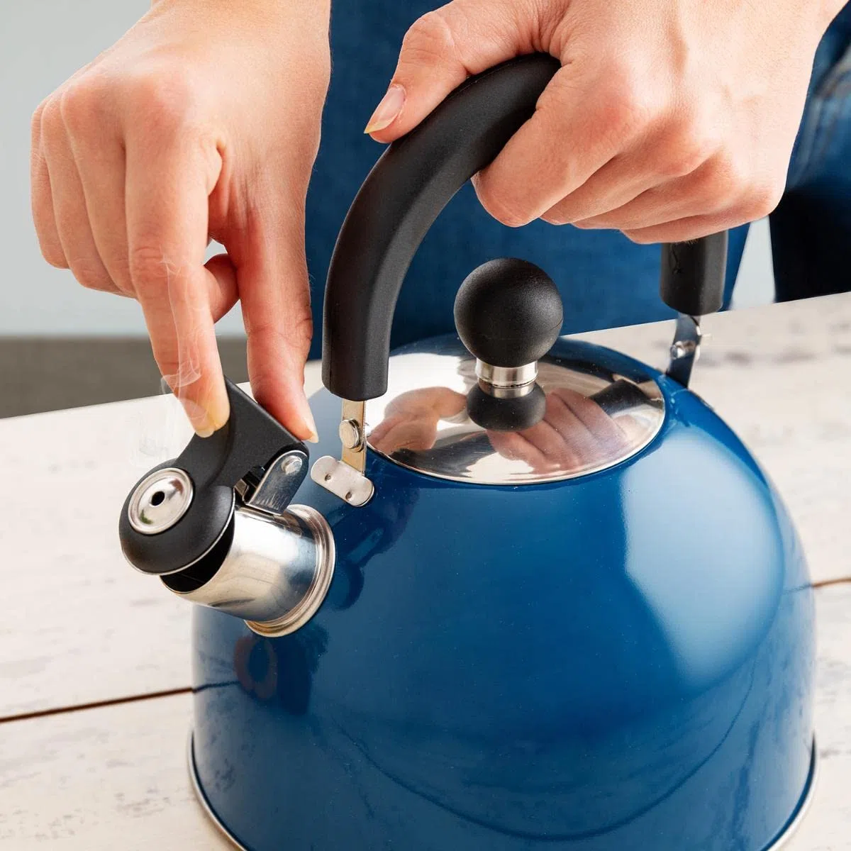 Quid Astral Bollitore Acciaio Inox 2L Blu