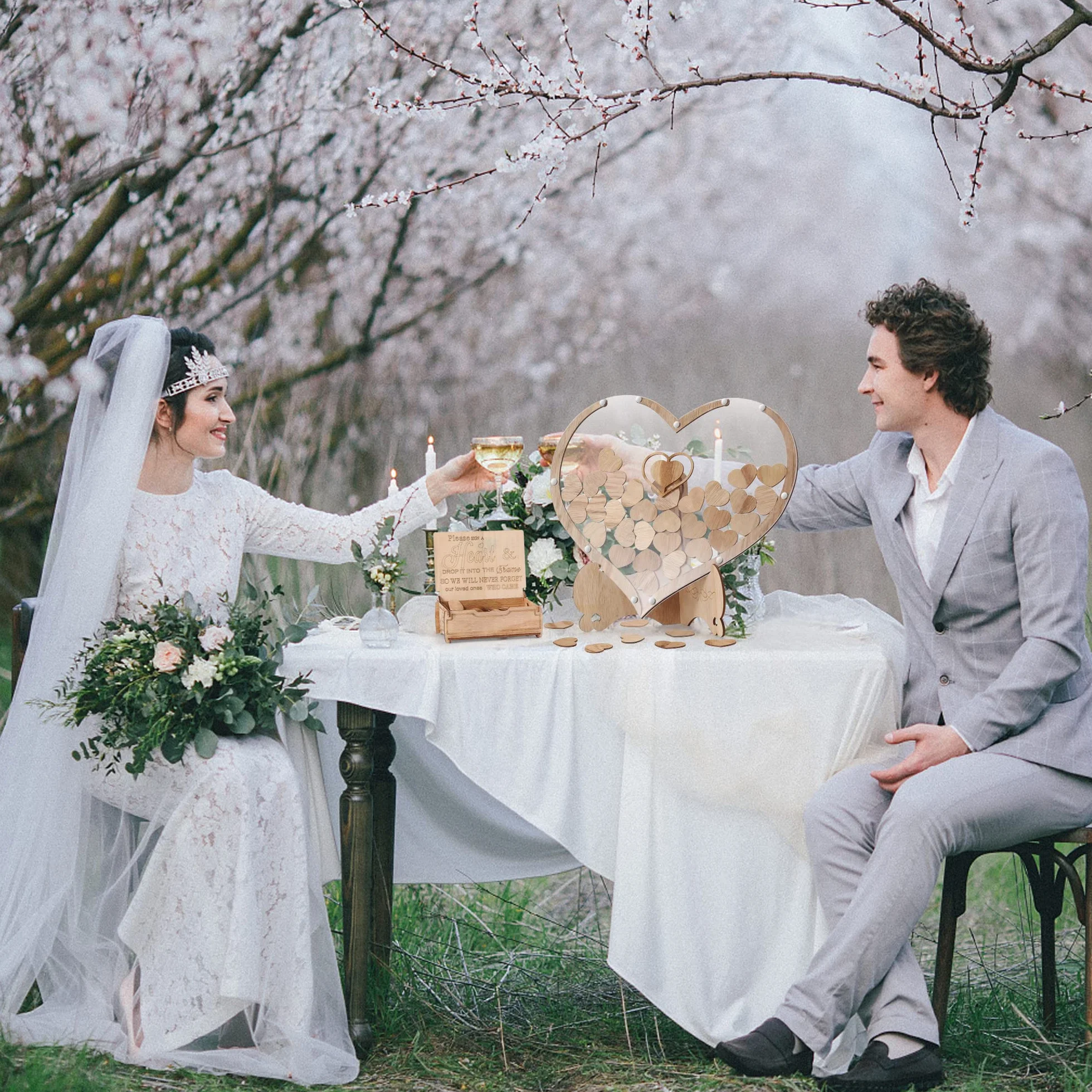 Arespark Libro degli Ospiti di Nozze, Set di Decorazioni per Matrimoni a Cuore in Legno, 100 Cuori in Legno, Scatola Portaoggetti, 2 Pennarelli, 2 Barre Luminose, Regalo, Decorazione