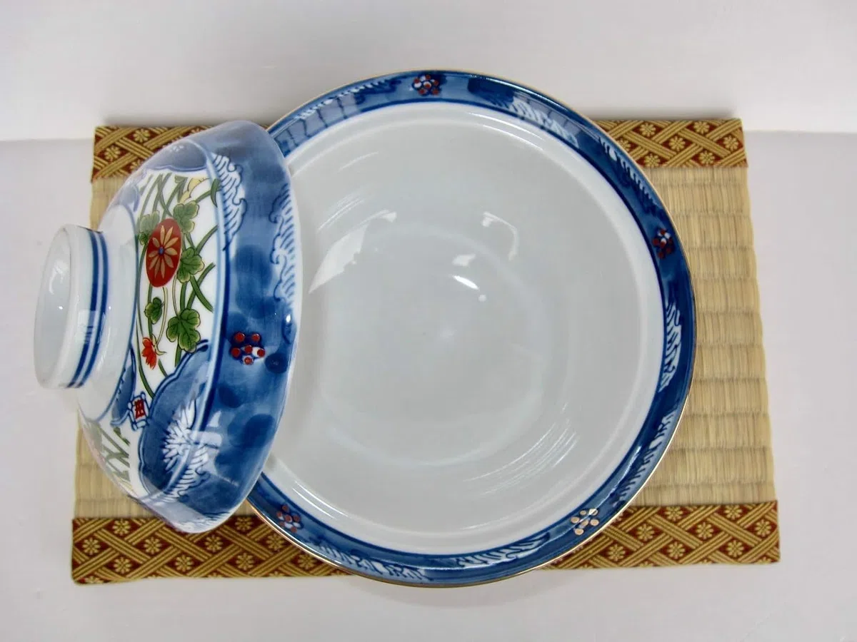 Ciotola giapponese Mino Ware, diametro 15 cm, in porcellana, Somenishiki, Koimari, Donburi, Ramen, zuppa, riso con coperchio
