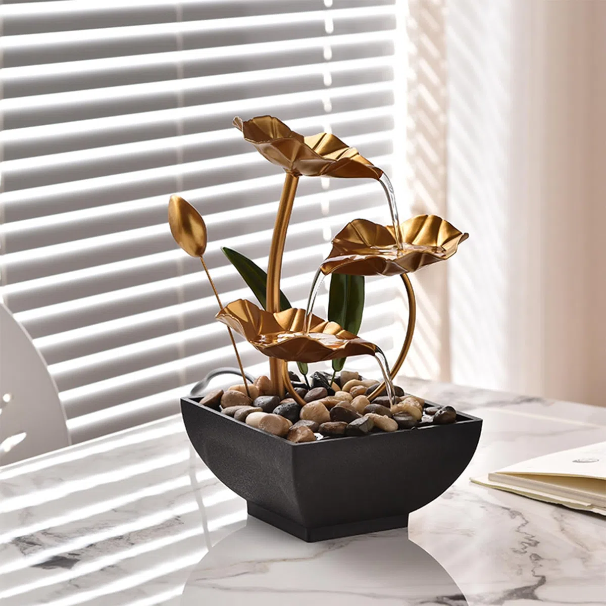 Ornamenti d'acqua correnti di fontana, fontana interna cascata natura, fontana da tavolo Zen rilassante, idea regalo, per la decorazione della casa, l'arredamento dell'ufficio, soggiorno