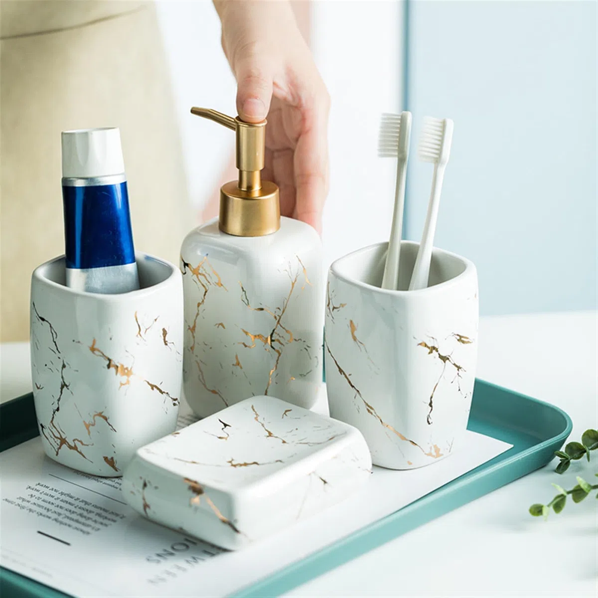 Icegrey Set da Bagno 4 Pezzi di Accessori di Lusso Con Tavolo Luminoso e Decorazione Nero