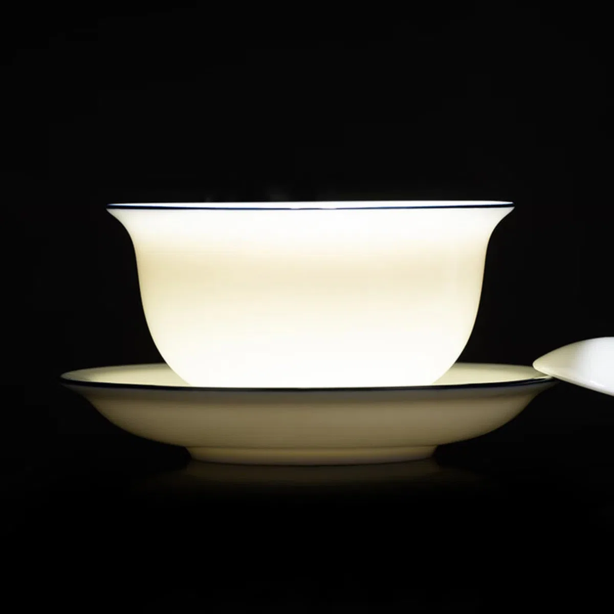 Mutton-fat Jade Ceramics Blue Hook Edge Gaiwan, 210ml 7 oz, porcellana bianca Tea Set