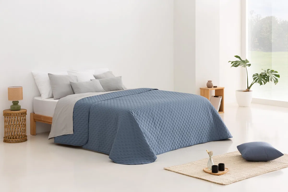 Todocama – Copriletto trapuntato sottile con motivo a stella per primavera, estate, autunno e inverno. 100% microfibra extra morbida. Copre letto multiuso. Letto da 140/150/160-250x260 cm, blu grigio