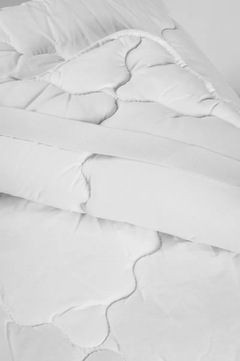 V.I.P. VERY IMPORTANT PILLOW - Topper Reversibile Estate/Inverno Piazza 90x200 500 gr