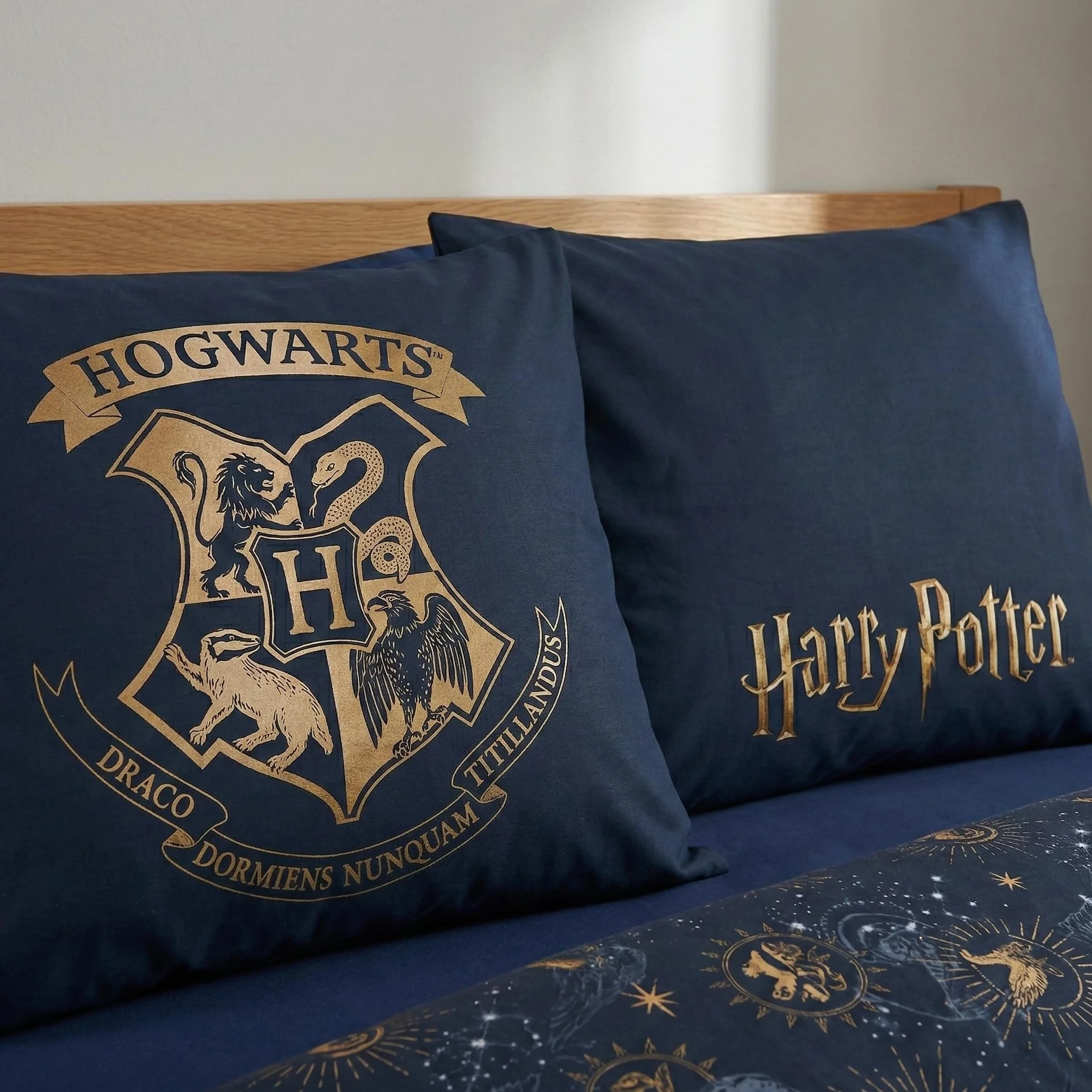 Parure da letto matrimoniale Harry Potter, double-face, copripiumino matrimoniale 240 x 220 cm + 2 federe 65 x 65 cm, in policotone