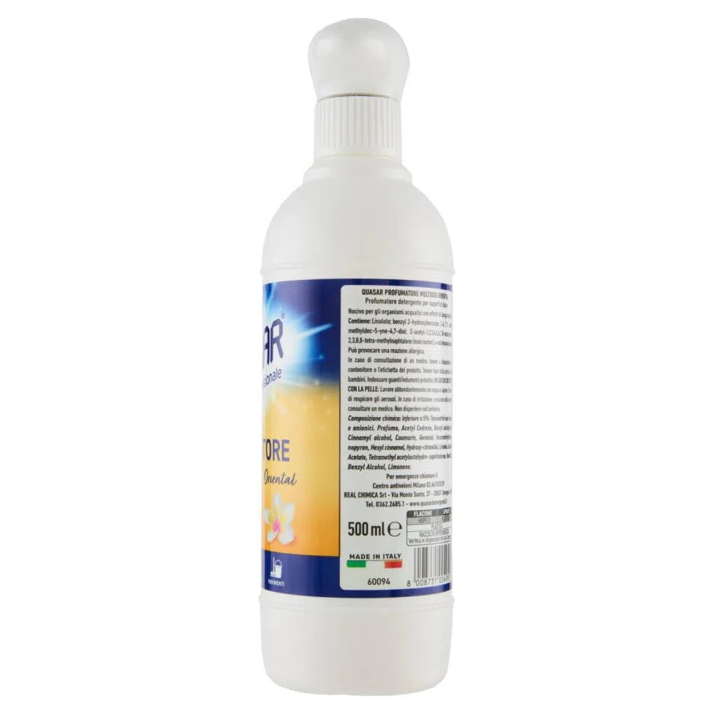 2 deodoranti Quasar Profumatore Multiuso Oriental/multiuso, fragranza a lunga durata, pulisce e depolvera spray per ambienti 500 ml + portachiavi Beni Culinari