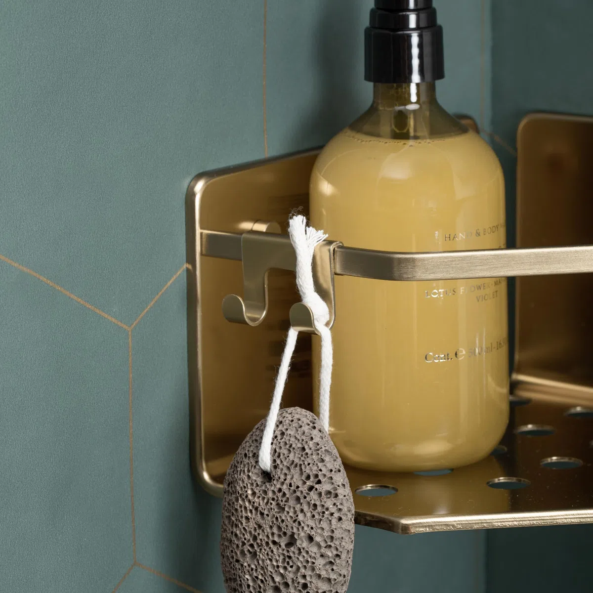 TATAY Mensola Bagno Senza Foratura Mensola Doccia Angolare in Alluminio | Include Viti e Sistema di Fissaggio Quick Fix | Resistente all’Umidità | Moderno | 20 x 12 x 20 cm – Modello Serenity – Oro