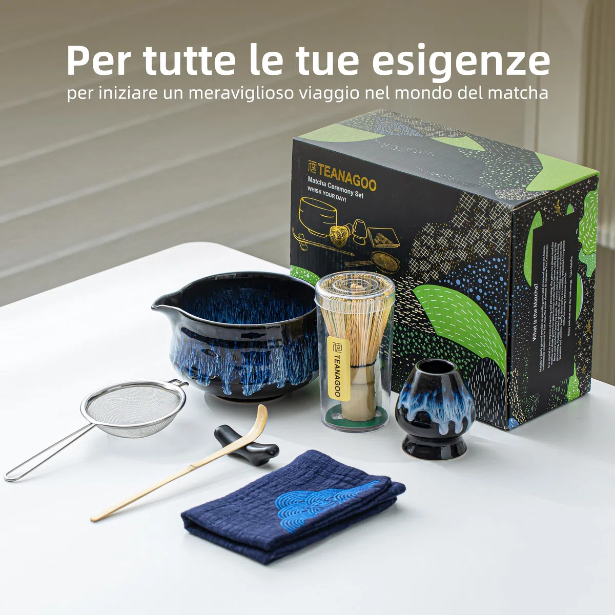TEANAGOO MATCHA KIT 7 pezzi, Matcha Cerimoniale, kit Junware blu, set da tè matcha per preparare la colazione/latte, ciotola in ceramica (chawan) con beccuccio e frusta