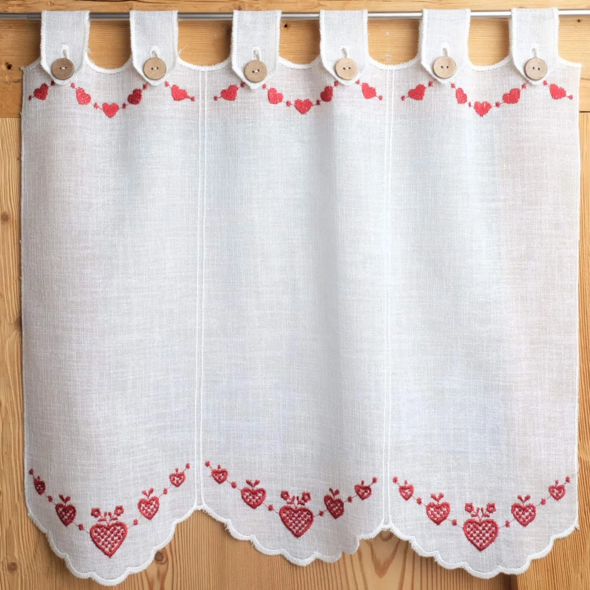 Gaidra Tendina A Vetro in Stile Tirolese su Misura, Ricamo Fantasia Cuori-CINI con Botton-cini– 5681, Colore Rosso, 64 larg. x 90 Alt. cm